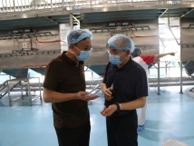 ?克日陕西重点大学教授及学生代表到我厂旅行交流